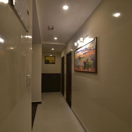 Address 24 Inn Bangalore Bagian luar foto