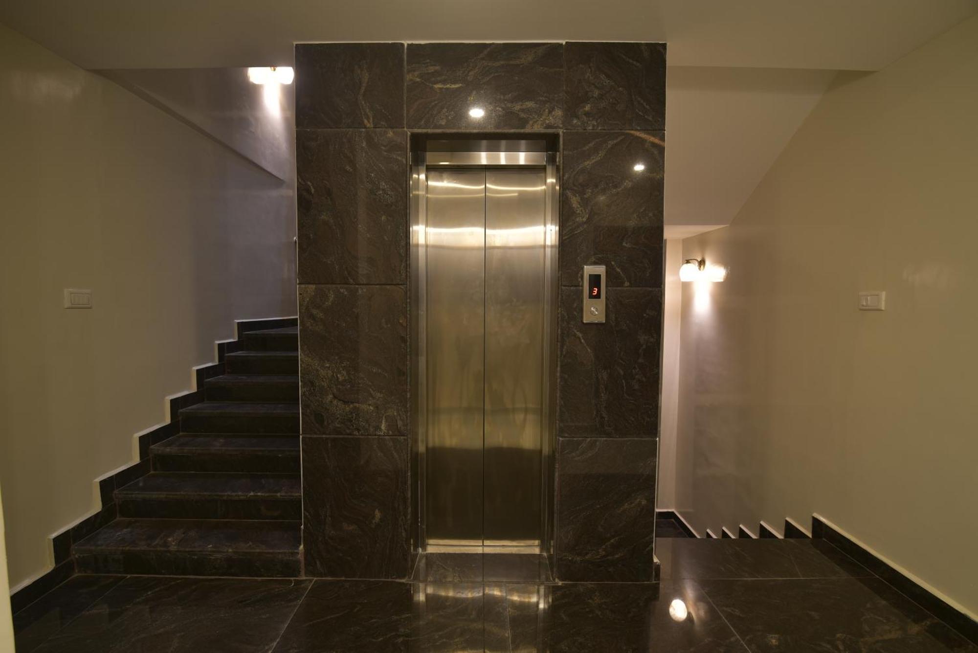 Address 24 Inn Bangalore Bagian luar foto
