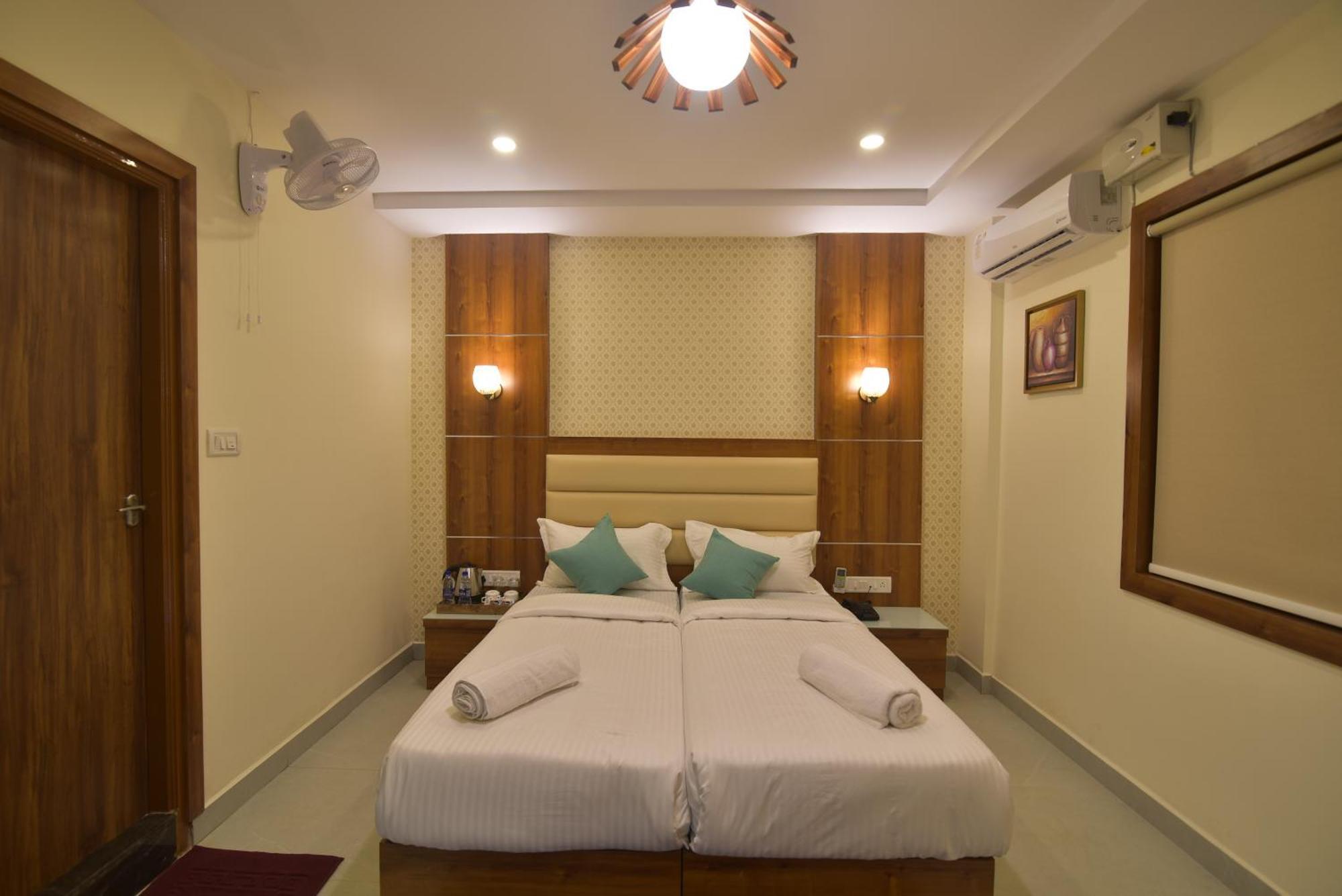 Address 24 Inn Bangalore Bagian luar foto